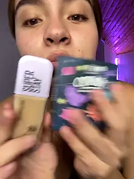 Issa pinkk online show from April 21, 7:43 pm