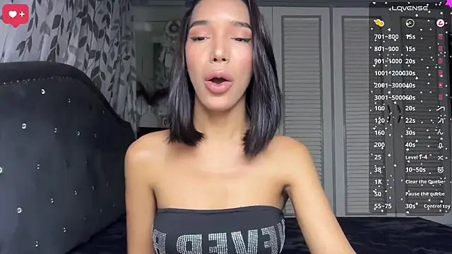 AnayaLauren  online show from July 11, 2:22 am