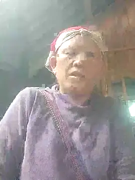 mama-cute online show from April 19, 2:11 am