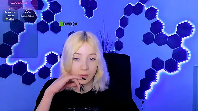  sabrina moore online show from March 16, 9:57 am