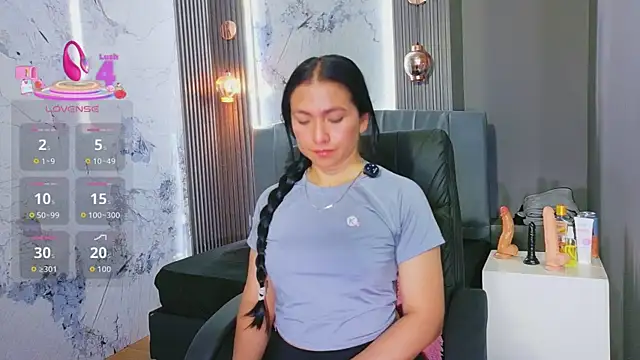Chloe16  online show from June 7, 9:21 pm