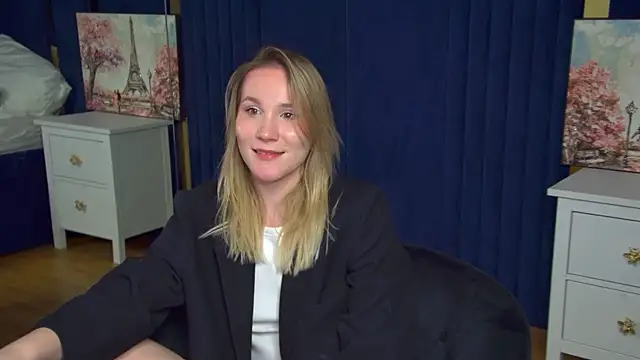 ElaraVoltage online show from March 31, 5:24 pm