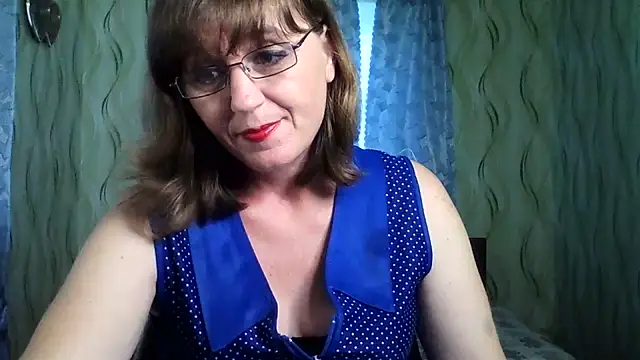 Alisaprice077 online show from August 5, 6:09 am