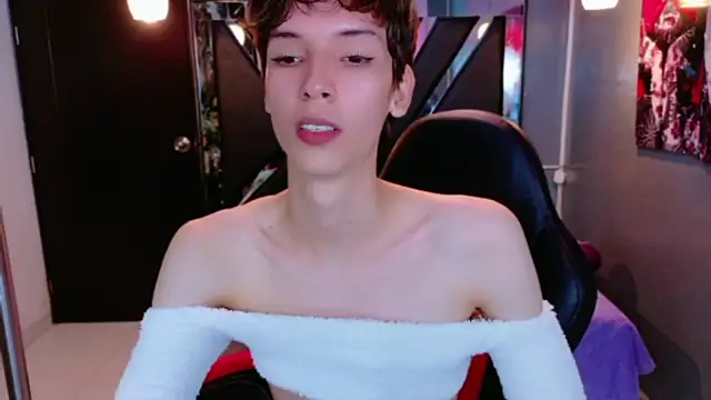Stefany PiInk online show from June 10, 1:54 pm