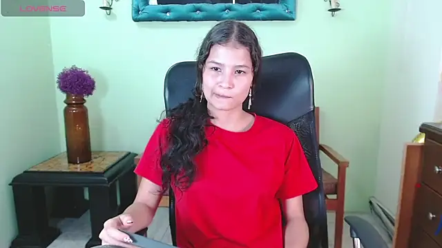 ChalonVera online show from April 22, 8:17 pm