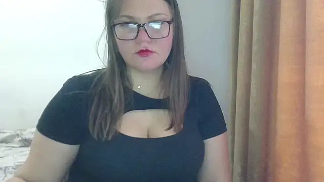 MuseChic Wild online show from April 4, 11:09 am