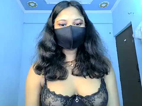 KASHISH SINGH  online show from May 31, 6:42 pm