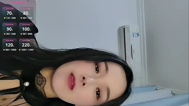 Yiyi-ii online show from March 9, 11:46 am