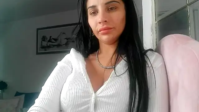 Miss juicy babes69 online show from March 23, 5:19 pm