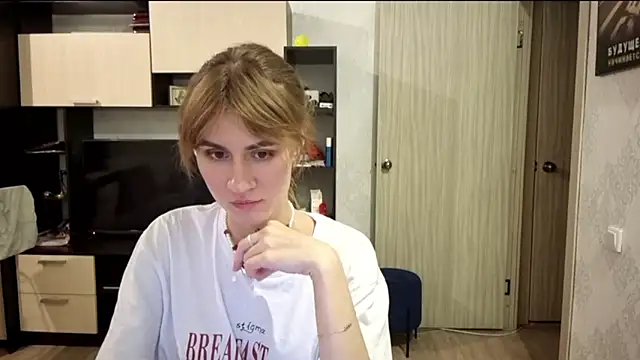 ElenoreHolguin online show from April 5, 6:51 pm