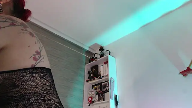 RedWidowCol online show from March 31, 10:32 pm