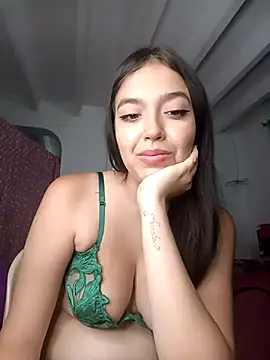 Kitty Loveee online show from May 8, 11:50 pm