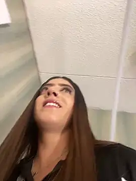 Electra Pinkk online show from April 7, 1:46 pm