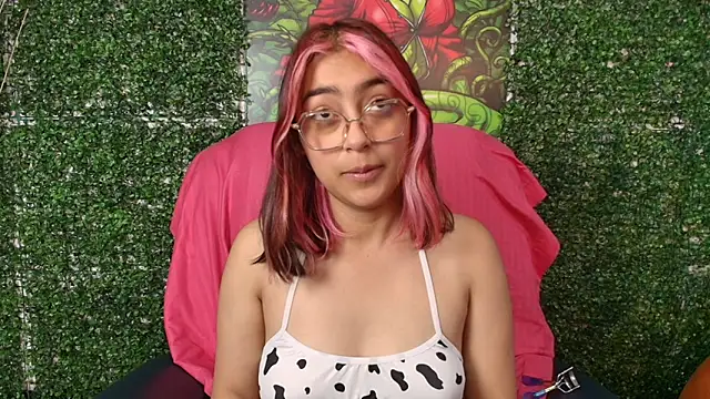 PinkyyPieee  online show from March 23, 12:22 pm