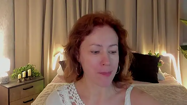 LeticiaRomano online show from April 12, 7:55 am