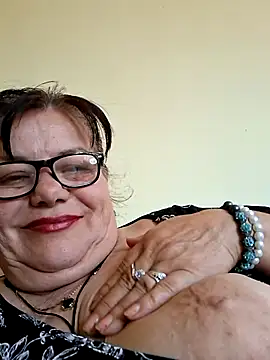 HotMilf80 online show from March 13, 11:22 am