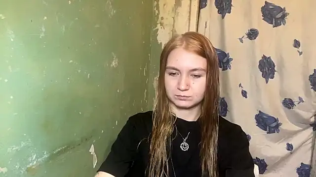 Lollybomb online show from May 4, 9:18 pm