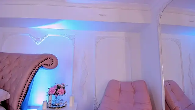 LucianaBlanco  online show from March 18, 8:47 pm