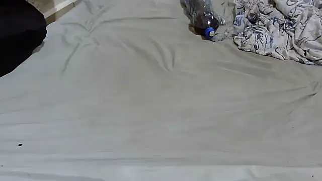 QueenOfBooty online show from April 18, 6:27 am