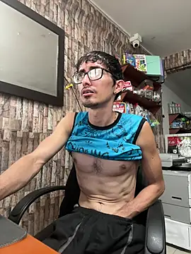 jhosuamoore online show from July 23, 9:23 pm