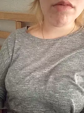 kitsuneniki online show from March 12, 3:48 pm