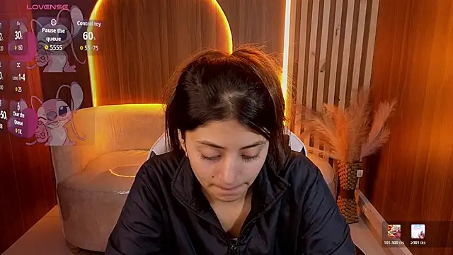 Lia queen tx online show from June 13, 3:26 am