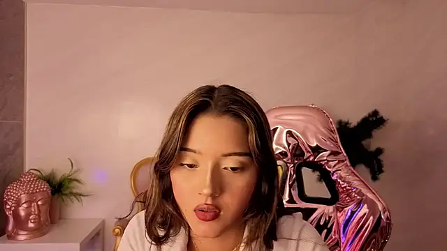 veronicaa s online show from June 10, 8:40 pm