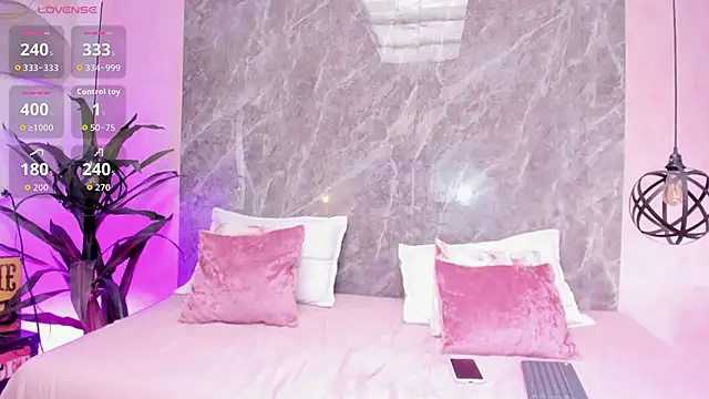 Megan Stein online show from March 17, 8:24 pm