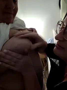 duotroublant online show from April 29, 9:20 pm