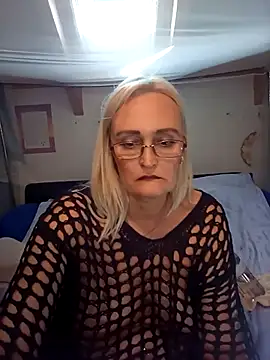 roxy 74 online show from March 20, 12:43 pm