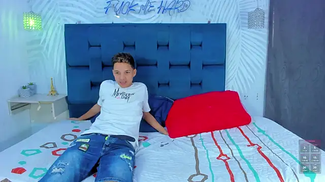 Only3Trio online show from April 21, 6:15 pm