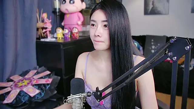 XiaoYuBao- online show from April 1, 2:47 pm