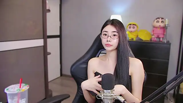 XiaoYuBao- online show from April 14, 3:45 pm