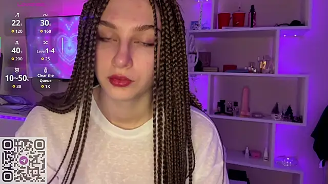Olivia 132 online show from May 1, 8:06 am