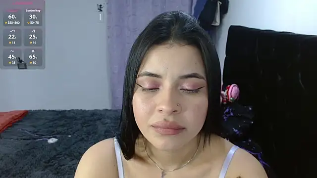 Dakota ve online show from March 14, 10:33 pm