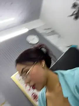 daniela-sexy online show from August 5, 1:28 pm