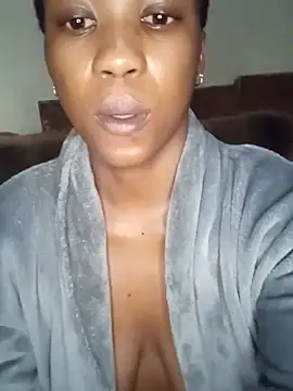 BooityChick online show from June 23, 10:30 pm