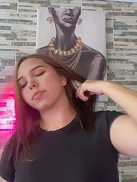 lunacandy 0 online show from May 12, 2:57 pm