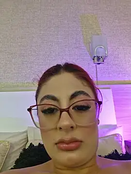 Scarlet Evanss  online show from July 24, 2:09 am