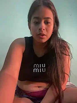 lucirganaxxx online show from July 31, 2:34 am