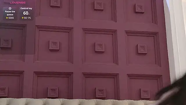 EllieJules online show from June 15, 3:51 am