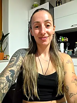 NicoleKaiser online show from April 27, 6:27 pm
