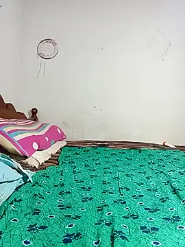 honeyi babe online show from March 21, 5:01 am