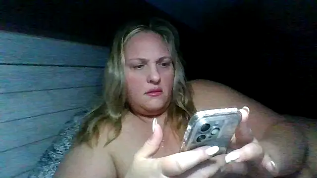1SexyQueen online show from April 28, 5:55 am