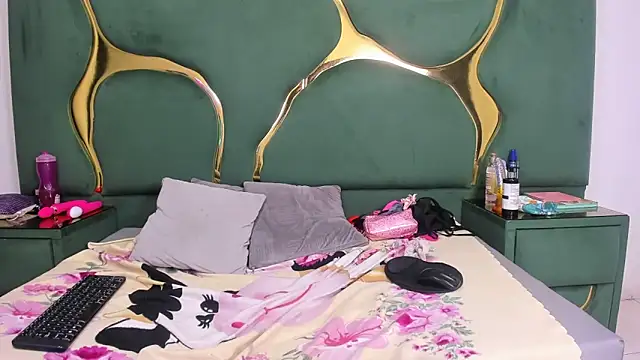 taty sexxx online show from April 18, 7:58 pm