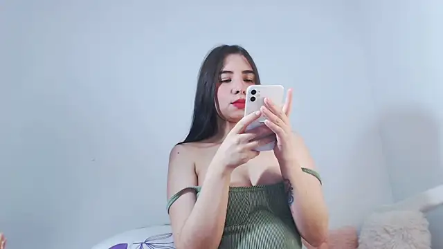 JulietteRousse online show from March 22, 4:51 am