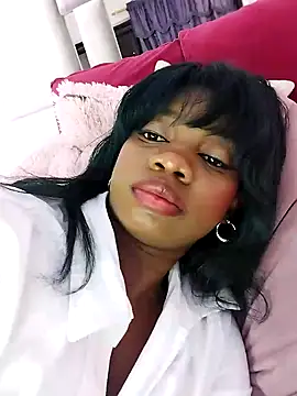 HannaMayers  online show from April 11, 9:57 am