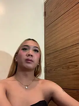 hugecock collins online show from April 29, 4:38 am