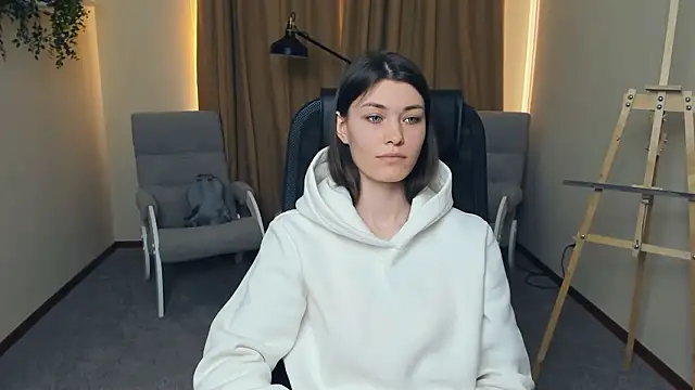 JulissaLipoma online show from March 20, 8:08 am