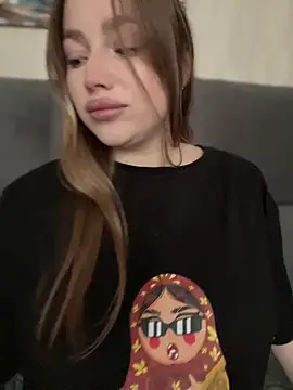 milana millka online show from April 13, 11:00 am